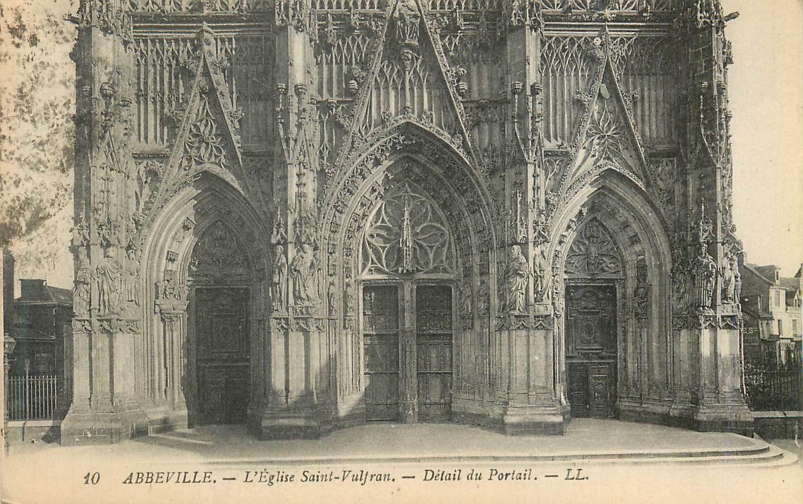 CPA Abbeville L Eglise Saint Vulfran Detail du Portail 