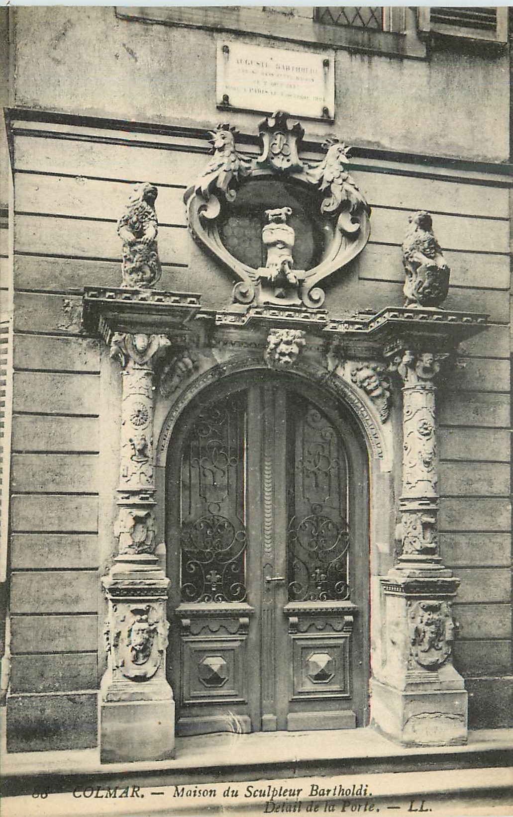 CPA Colmar Maison du Sculpteur Bartholdi Detail de la Porte 