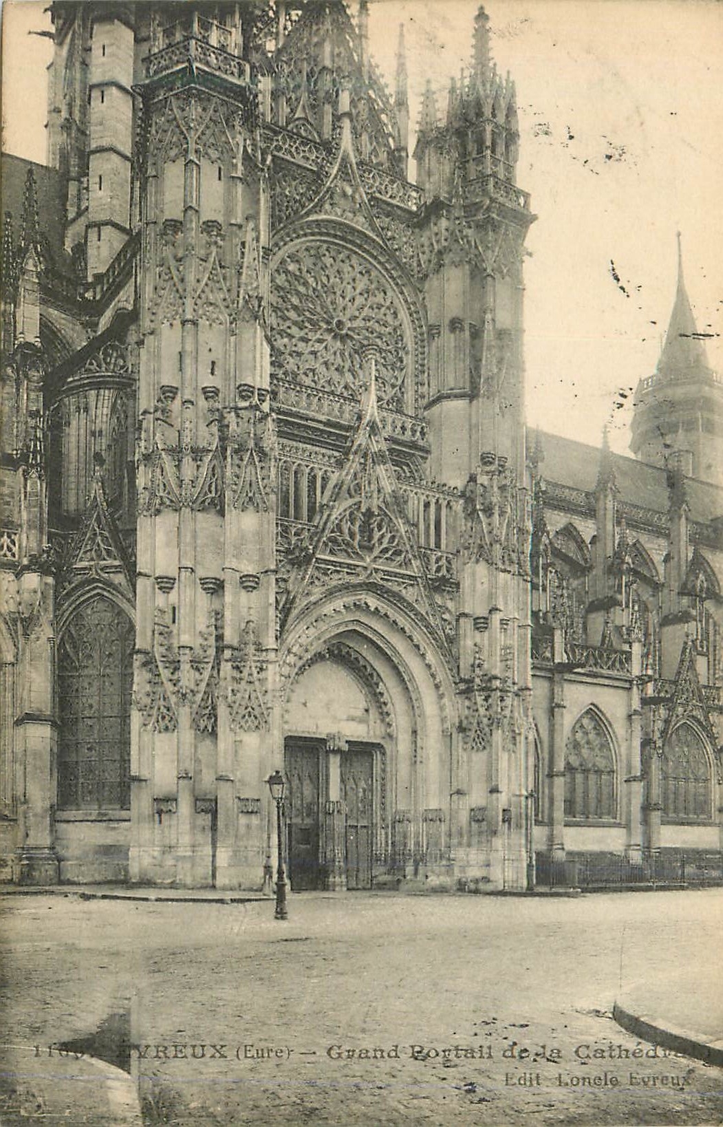 Eyreux (Eure) — Grand Portail de la Cathédrale — Edit. Londele Eyreux