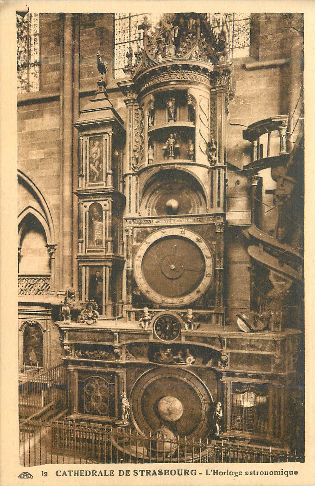 CPA Cathedrale de Strasbourg L Horloge astronomique 