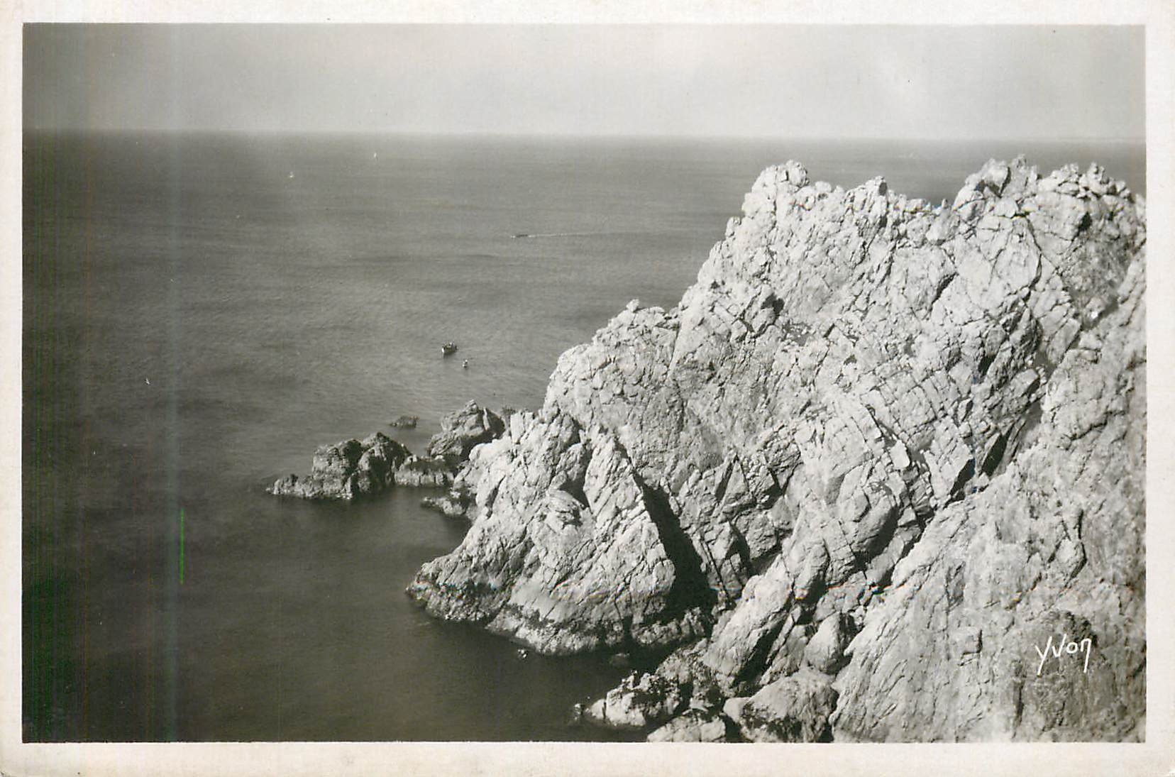 CPM Camaret Finistere Escarpements rocheux a la Pointe de Pen Hir 