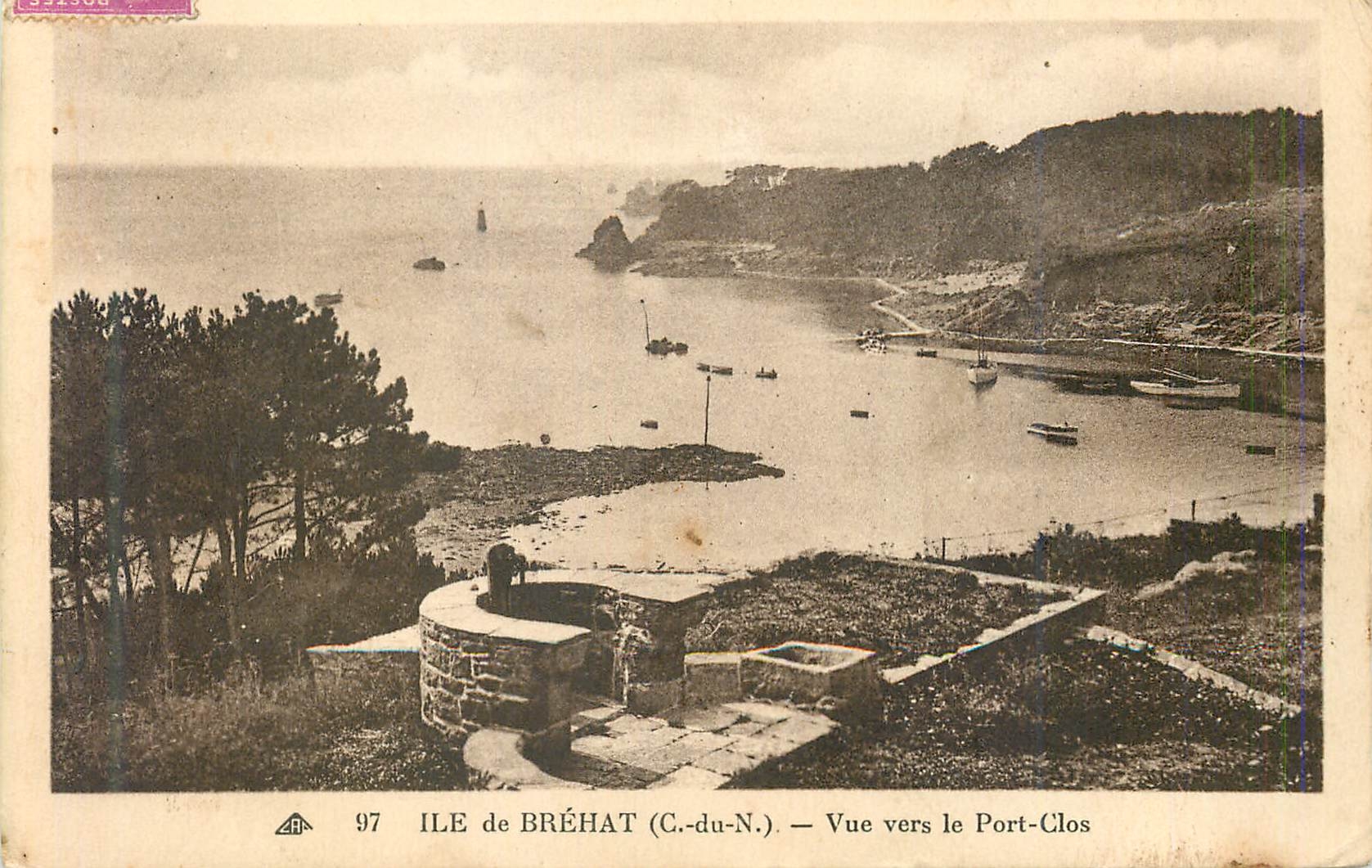 CPA Ile de Brehat C du N Vue vers le Port Clos 