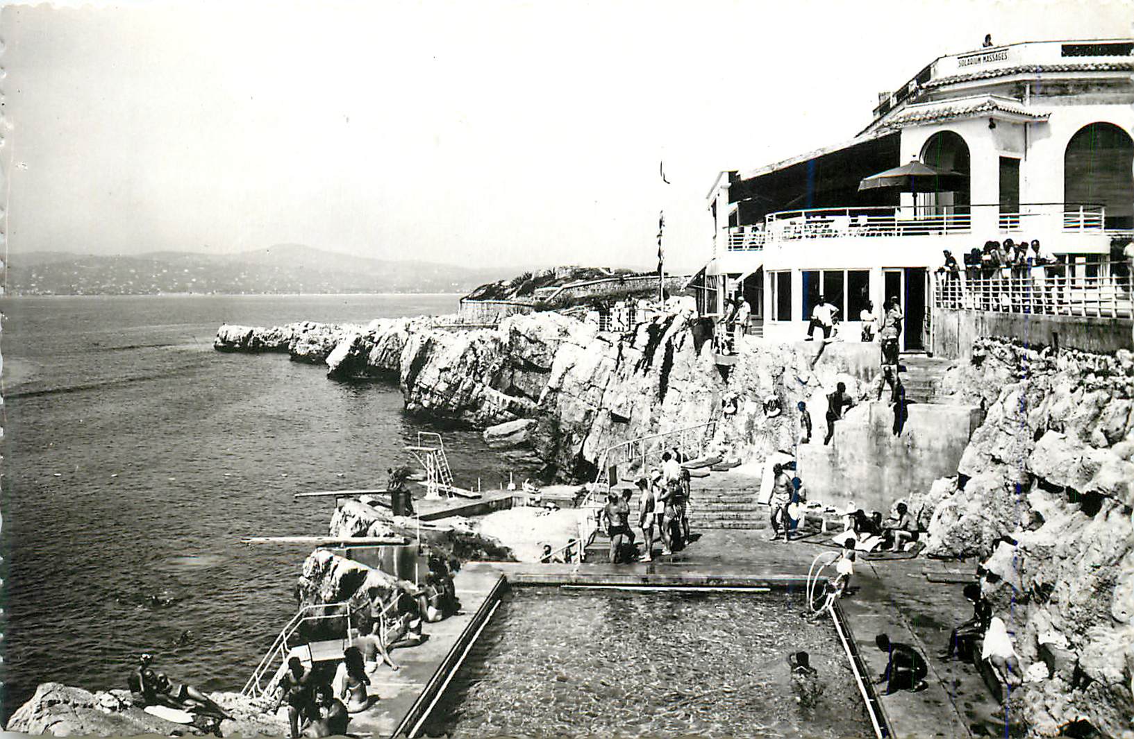 CPM Juan les Pins La Piscine d Eden Roc 