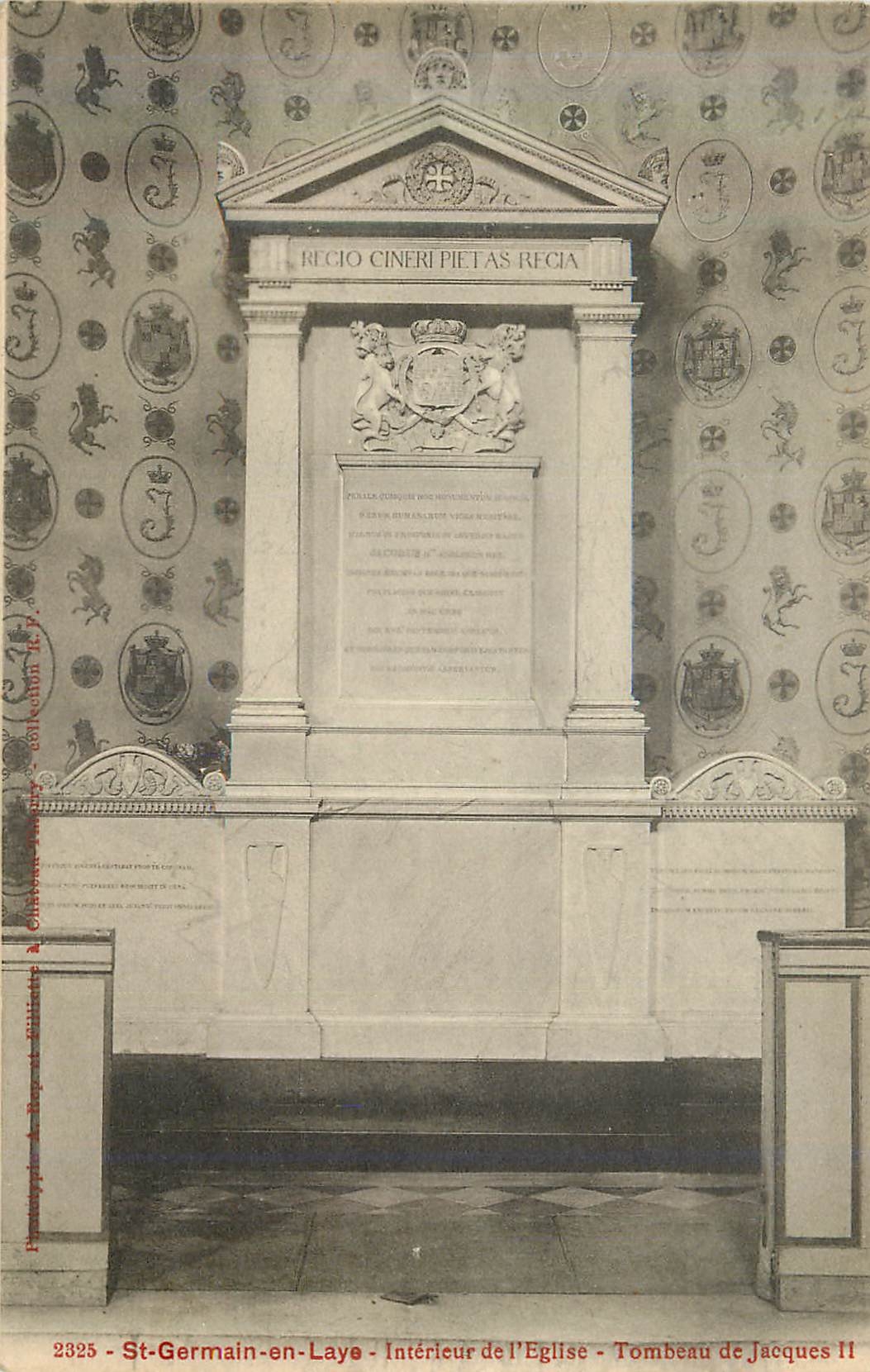 CPA St Germain en Laye Interieur de l Eglise Tombeau de Jacques II