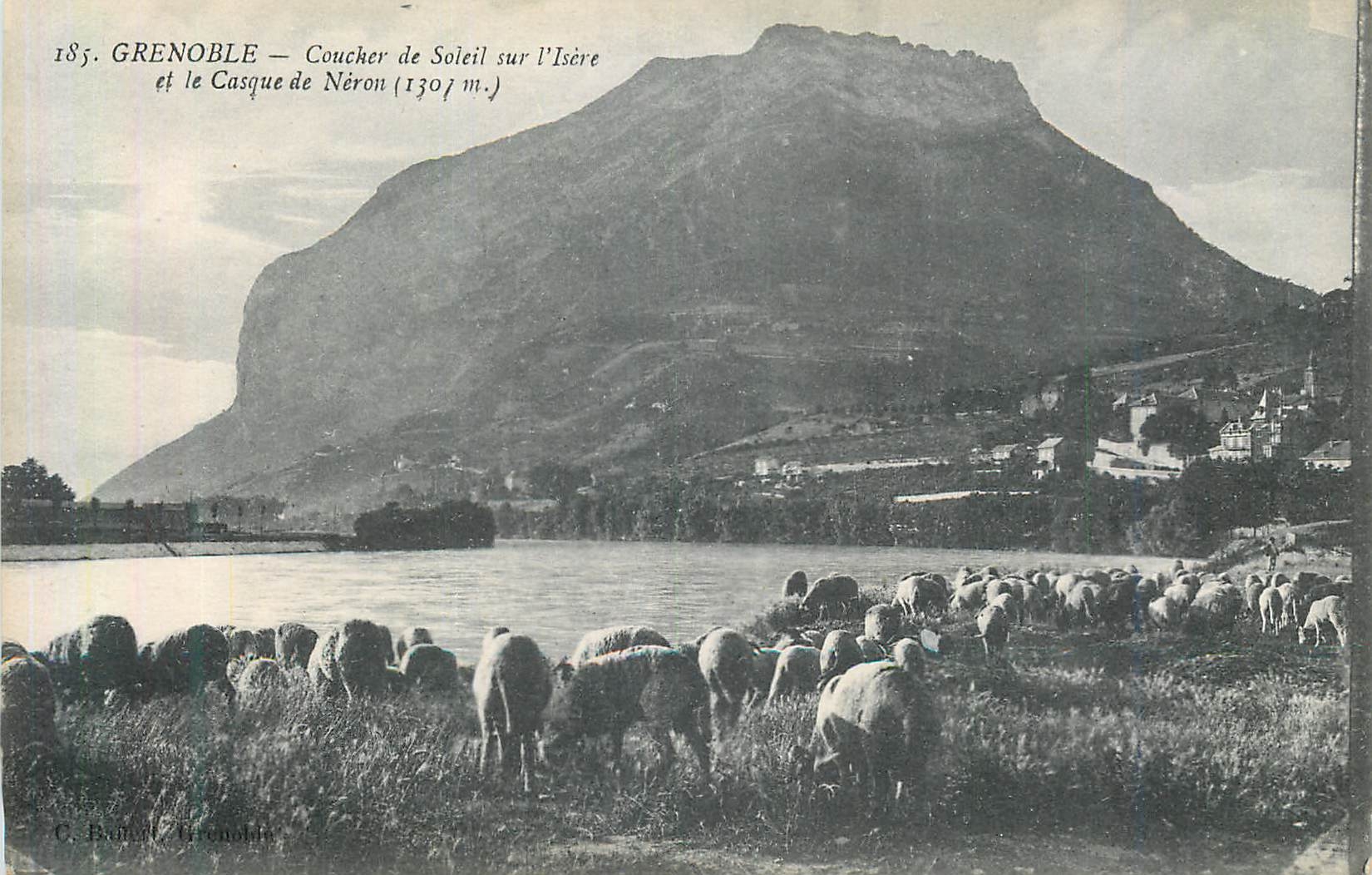 CPA Grenoble Coucher de Soleil sur l Isere et le Casque de Neron  Moutons