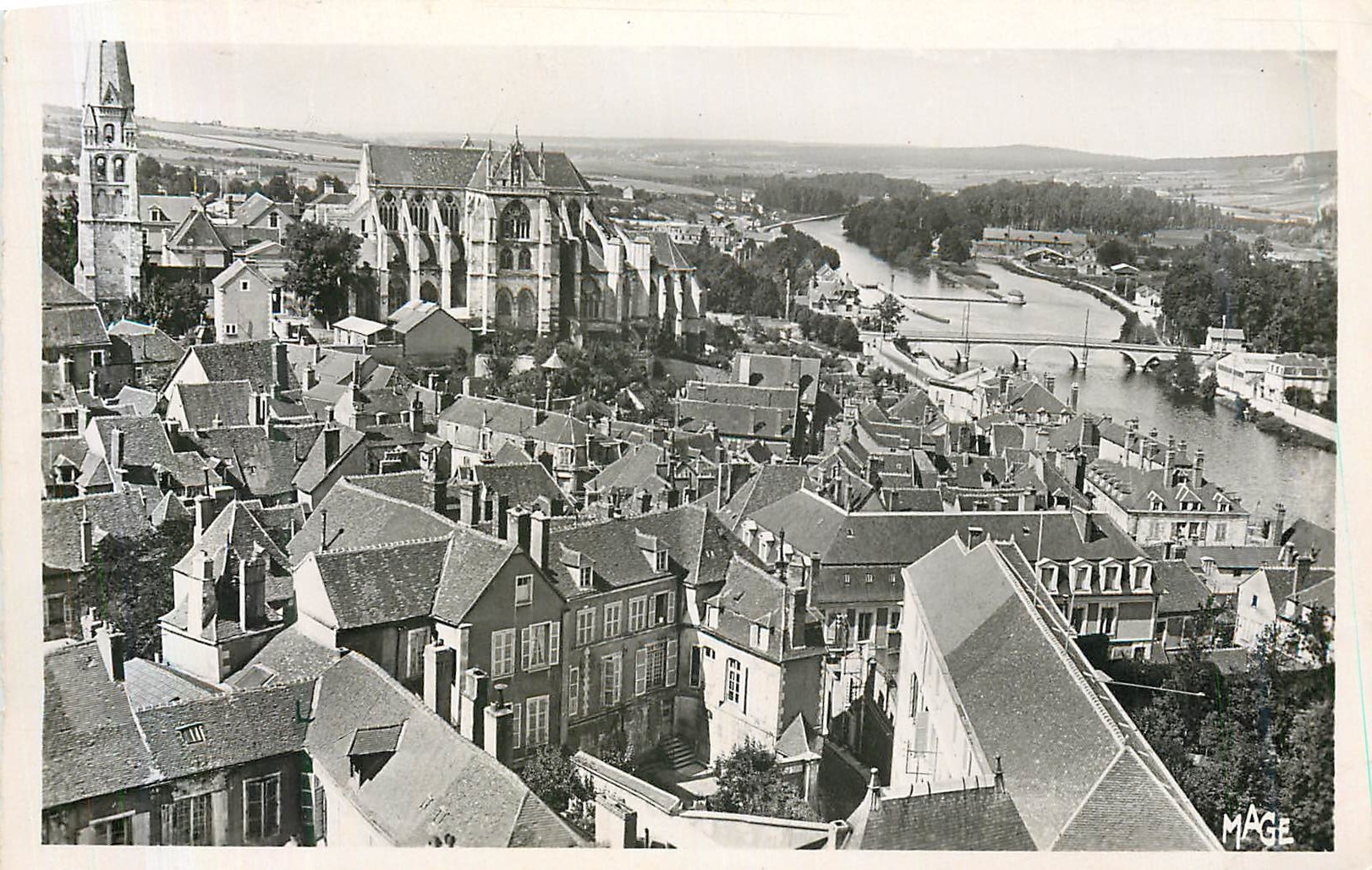 CPM Auxerre Vue generale 