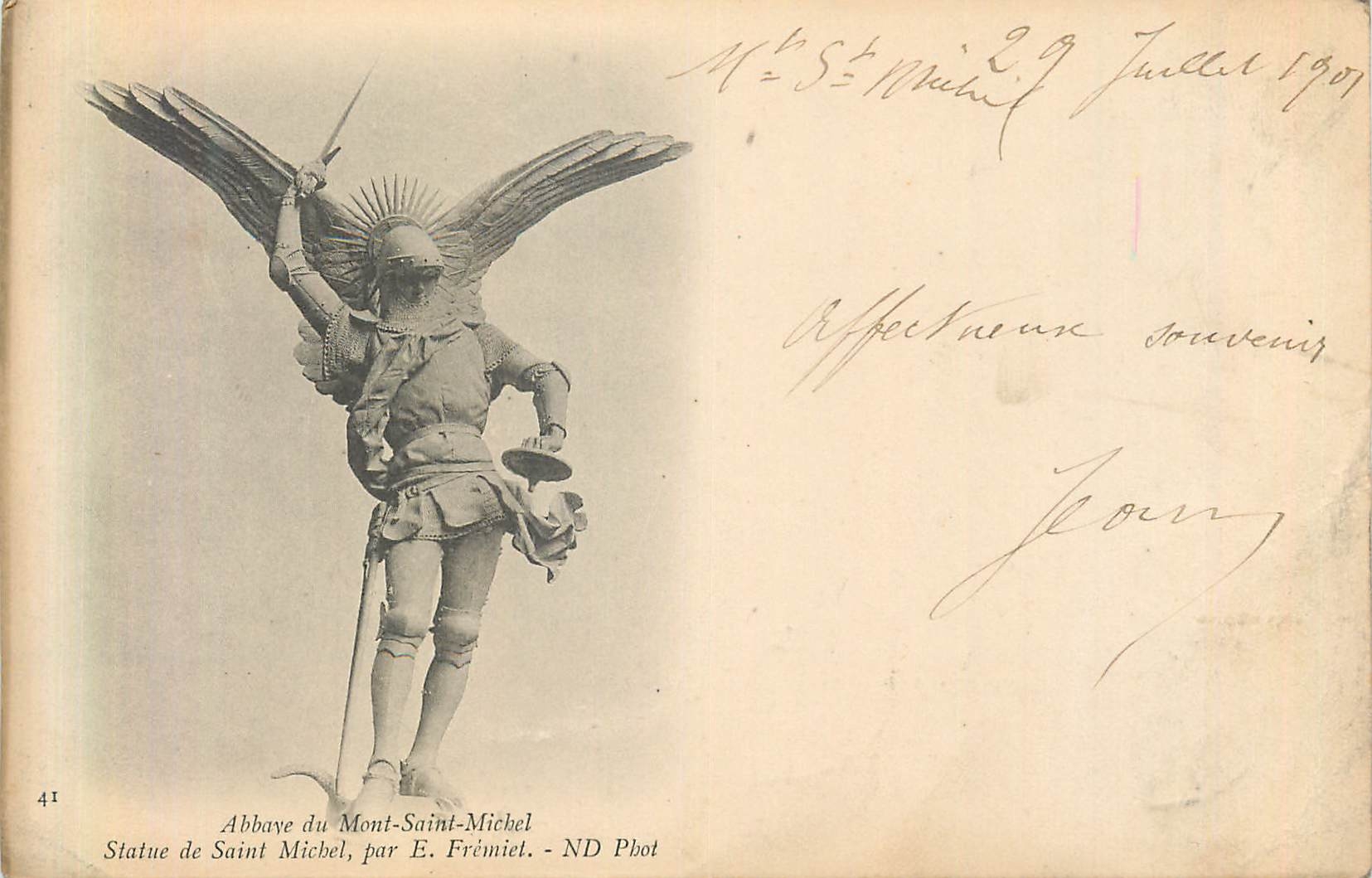 CPA Abbaye du Mont Saint Michel Statue de Saint Michel par E Fremiel (carte 1900)