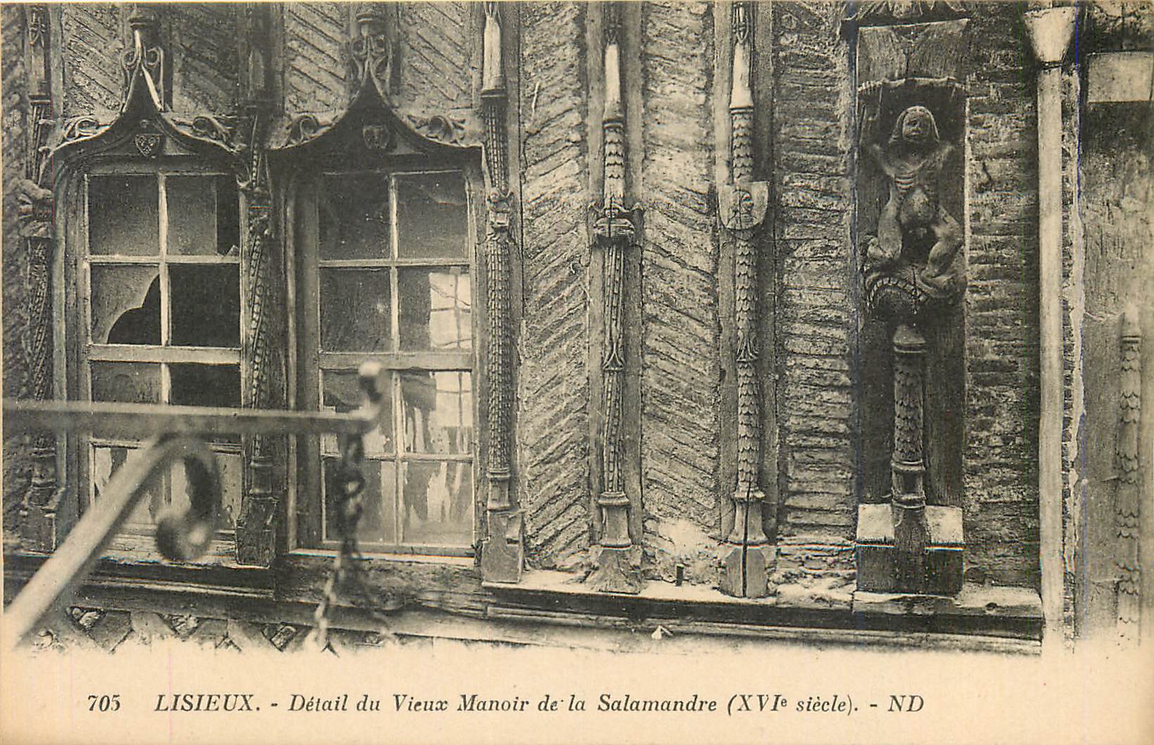 Lisieux - Detail des Alten Schloss Salamander (16. Jahrhundert) - ND