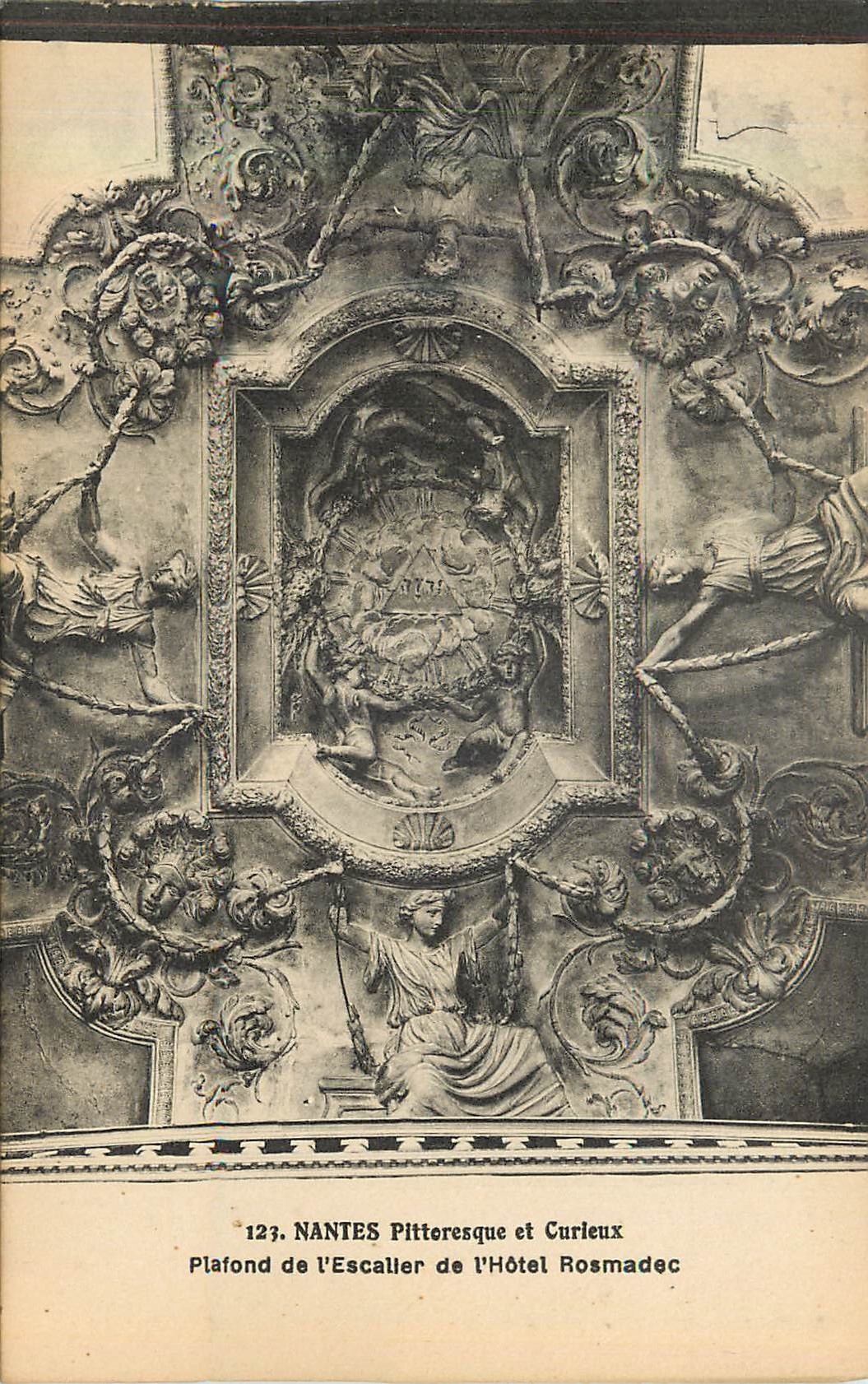 CPA Nantes Plafond de l Escalier de l Hotel Rosmadec 