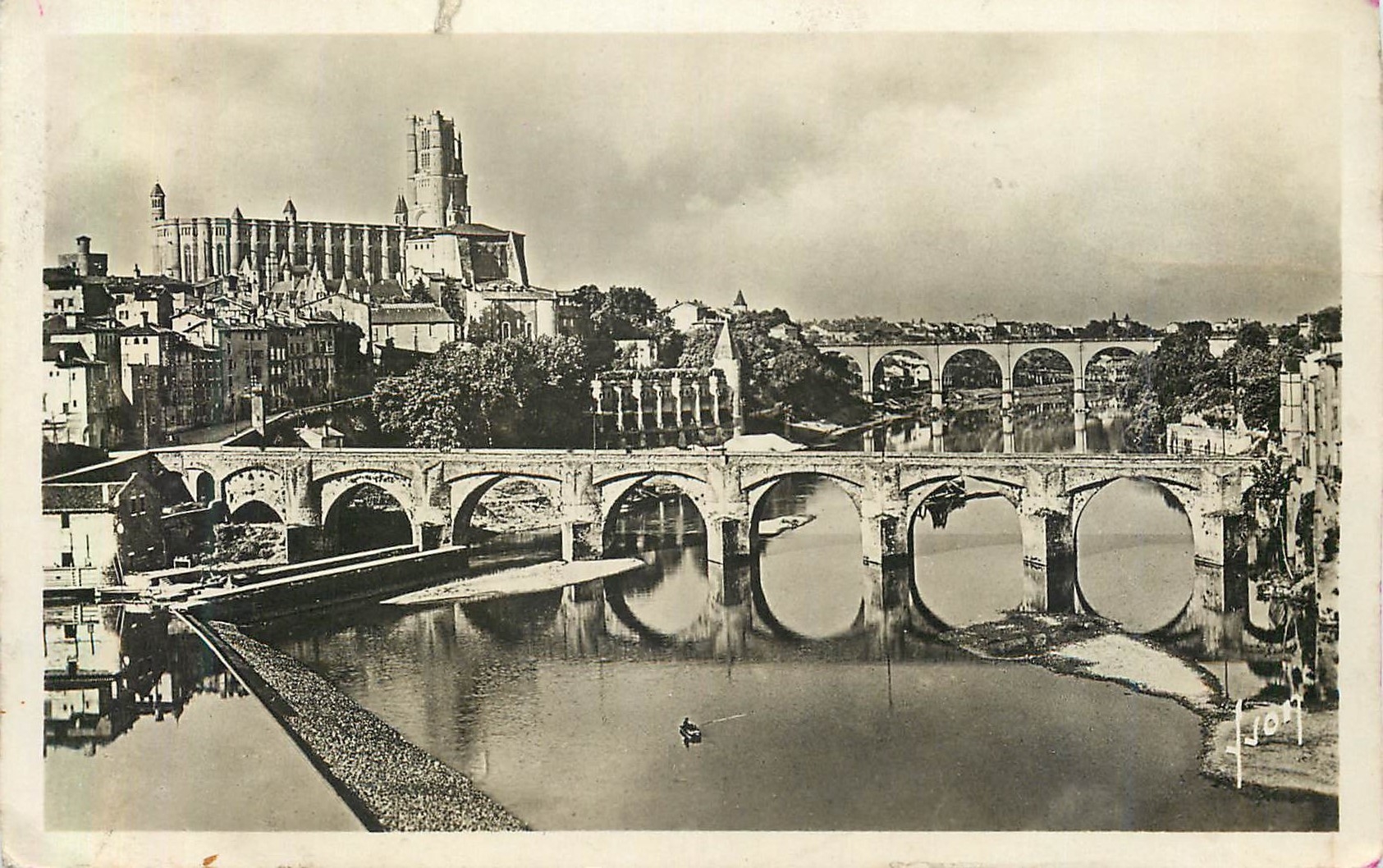 Albi — Le pont vieux et la Cathédrale Ste-Cécile — Éditions d'Art 'Yvon', Paris