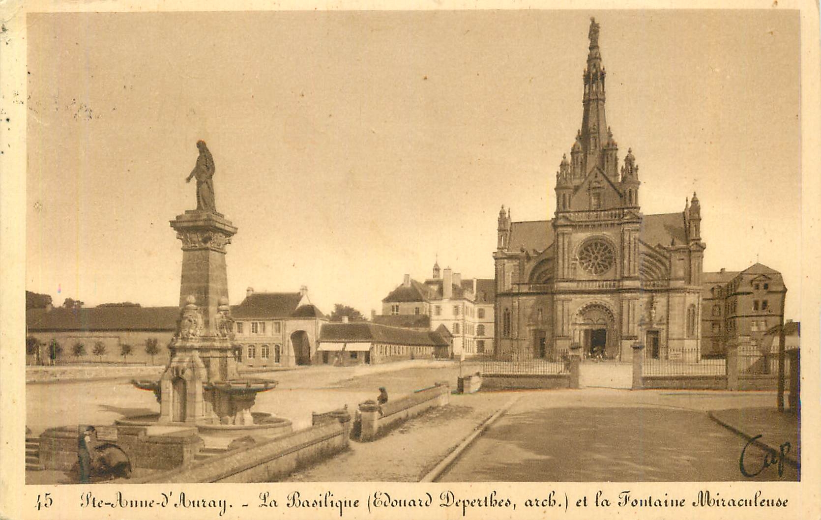 CPA Ste Anne d Auray La Basilique et la Fontaine Miraculeuse 