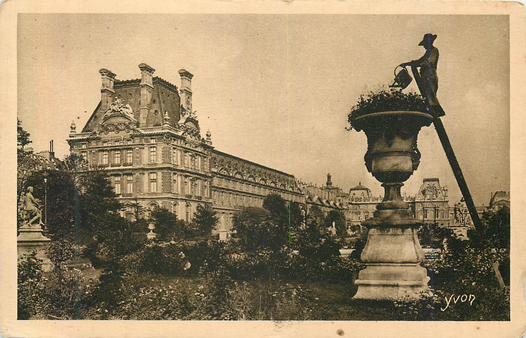 CPA Paris Le Pavillon de Marsan au Jardin des Tuileries 