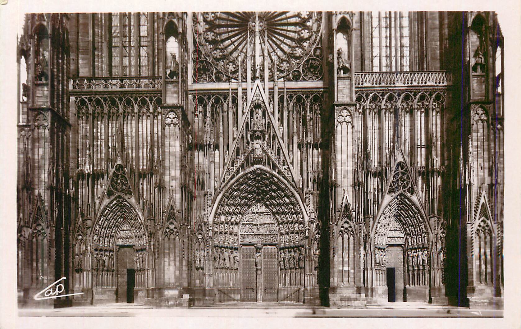 CPA Strasbourg Facade de la Cathedrale 