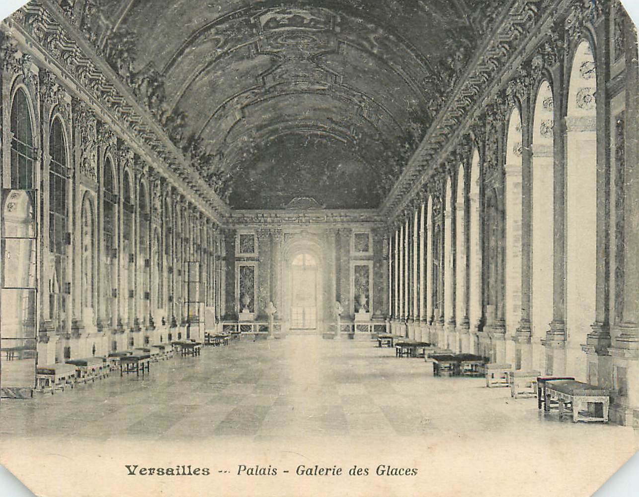 Versailles -- Palais - Galerie des Glaces