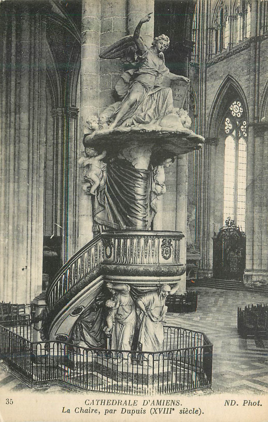 CPA Cathedrale d Amiens La Chaire par Dupuis 
