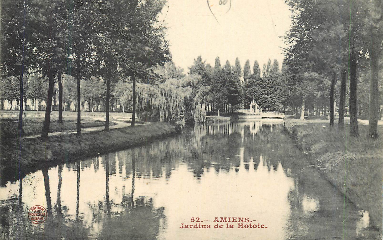 CPA Amiens Jardins de la Hotoie 