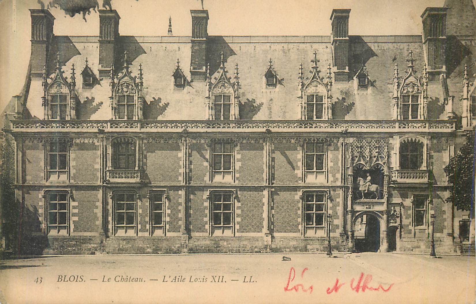 CPA Blois Le Chateau L Aile Louis XII 