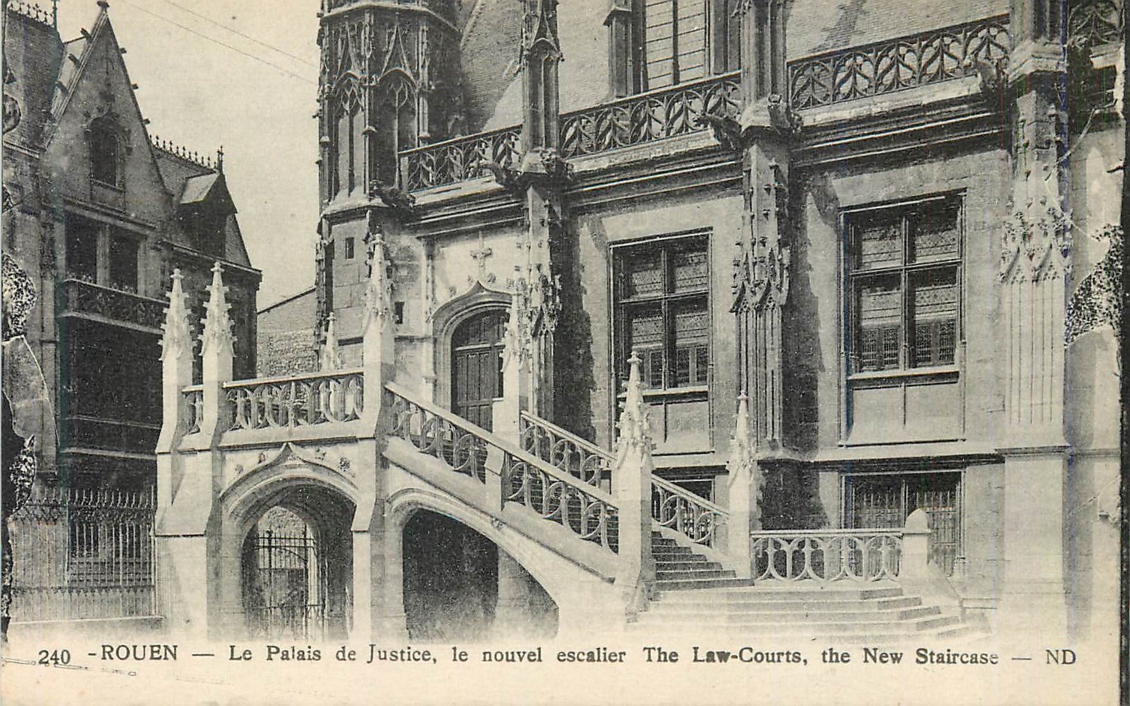 CPA Rouen Le Palais de Justice le nouvel escalier 
