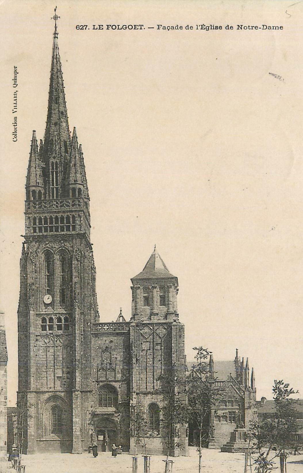 CPA Le Folgoet Facade de l Eglise de Notre Dame 