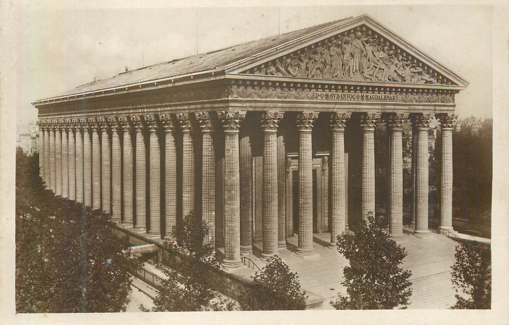 CPA Paris L Eglise de la Madeleine 