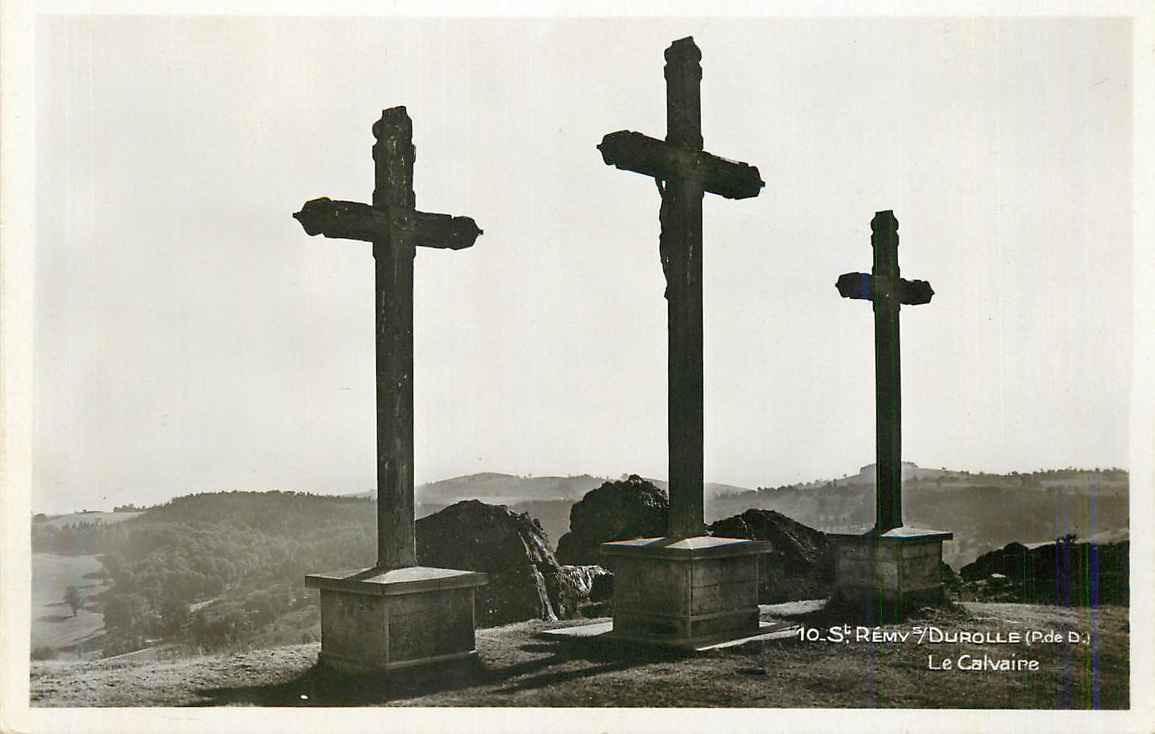 CPM St Remy Durolle P de D Le Calvaire 
