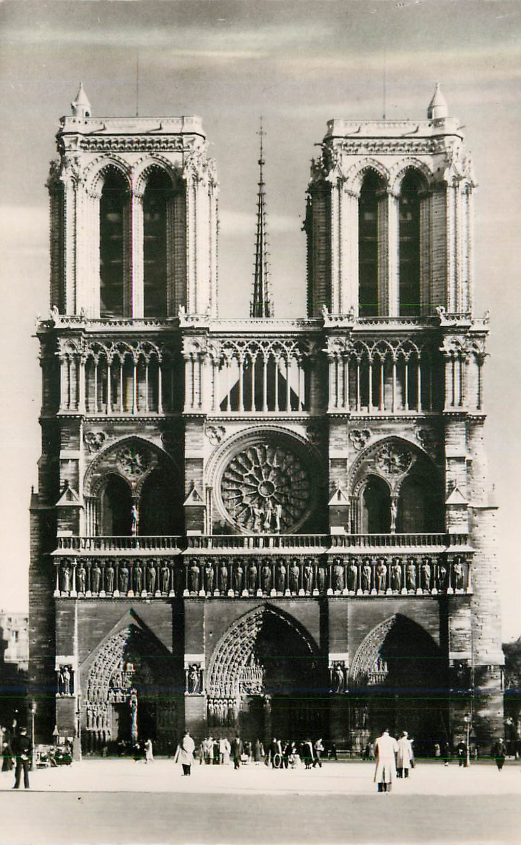 CPM Paris Notre Dame 
