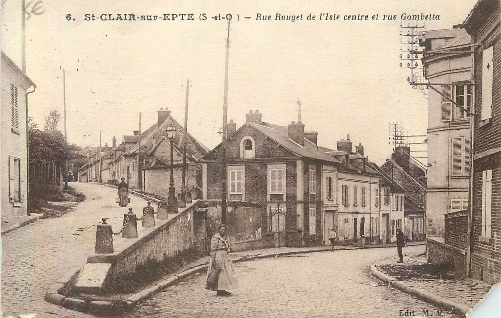 CPA St Clair sur Epte S et O Rue Rouget de l Isle centre et rue Gambetta 