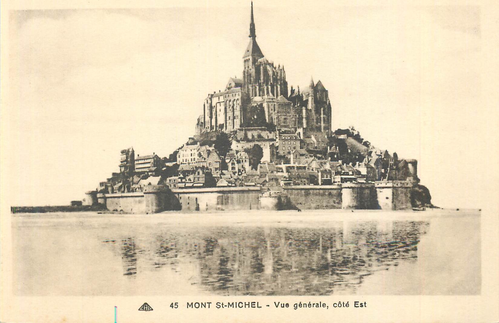 CPA Mont Saint Michel Vue Generale Cote Est