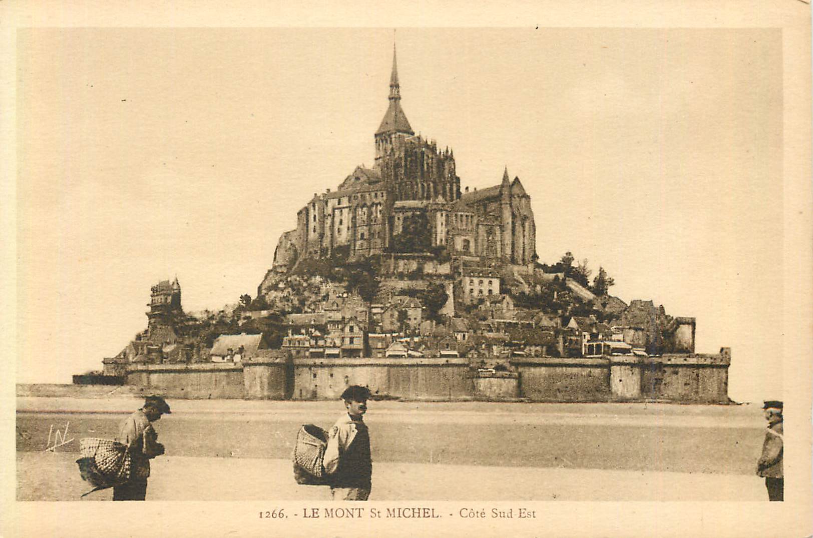CPA Le Mont Saint Michel Cote sud Est