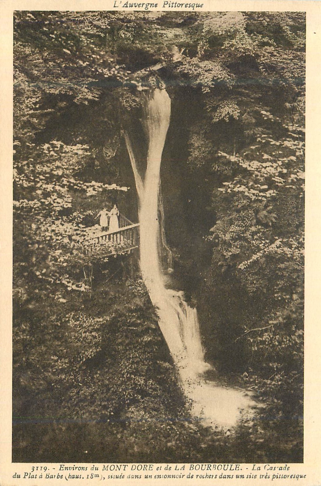 CPA L'Auvergne Pittoresque Environs du Mont Dore et de la Bourboule La Cascade