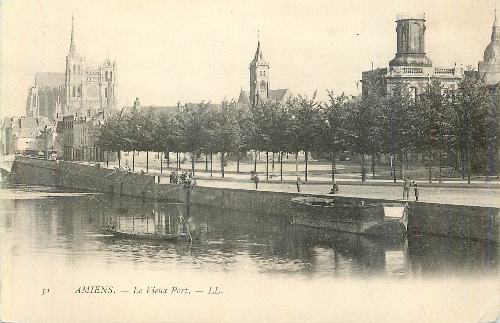 CPA Amiens Le Vieux Port
