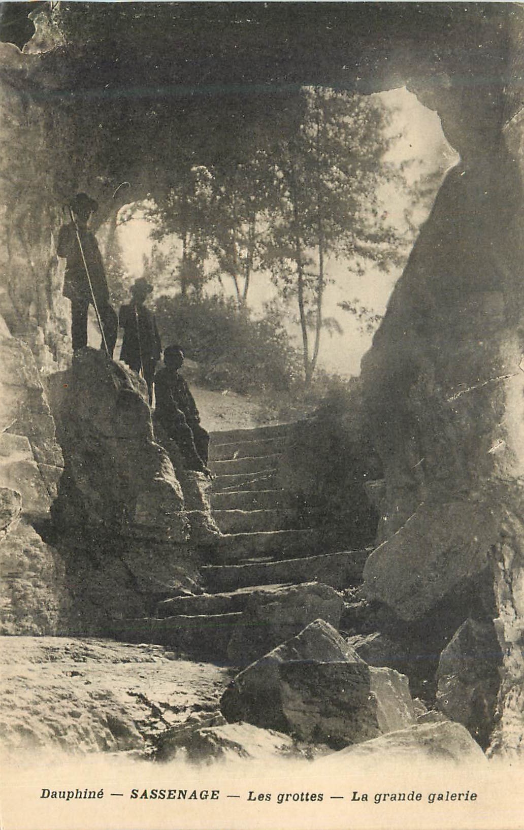 Sassenage — Les grottes — La grande galerie — Dauphiné