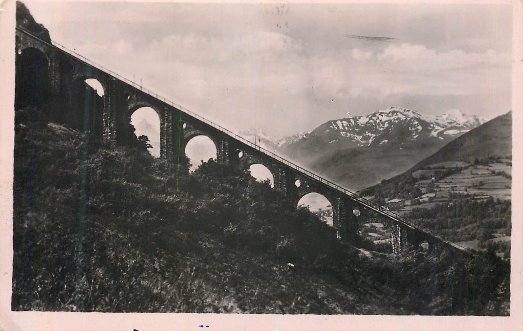 Le Grand Viaduc et la Chaîne des Pyrénées — Vue du Pic du Jer — Édition P. DOUCET Lourdes