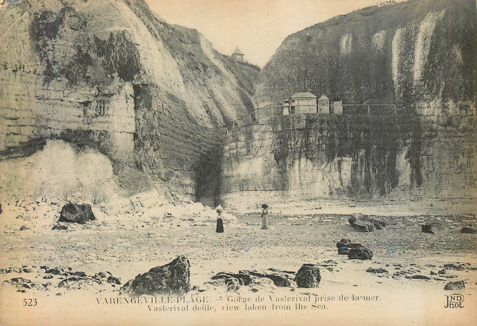CPA Varengeville Plage Gorge de Vasterival Prise de la Mer