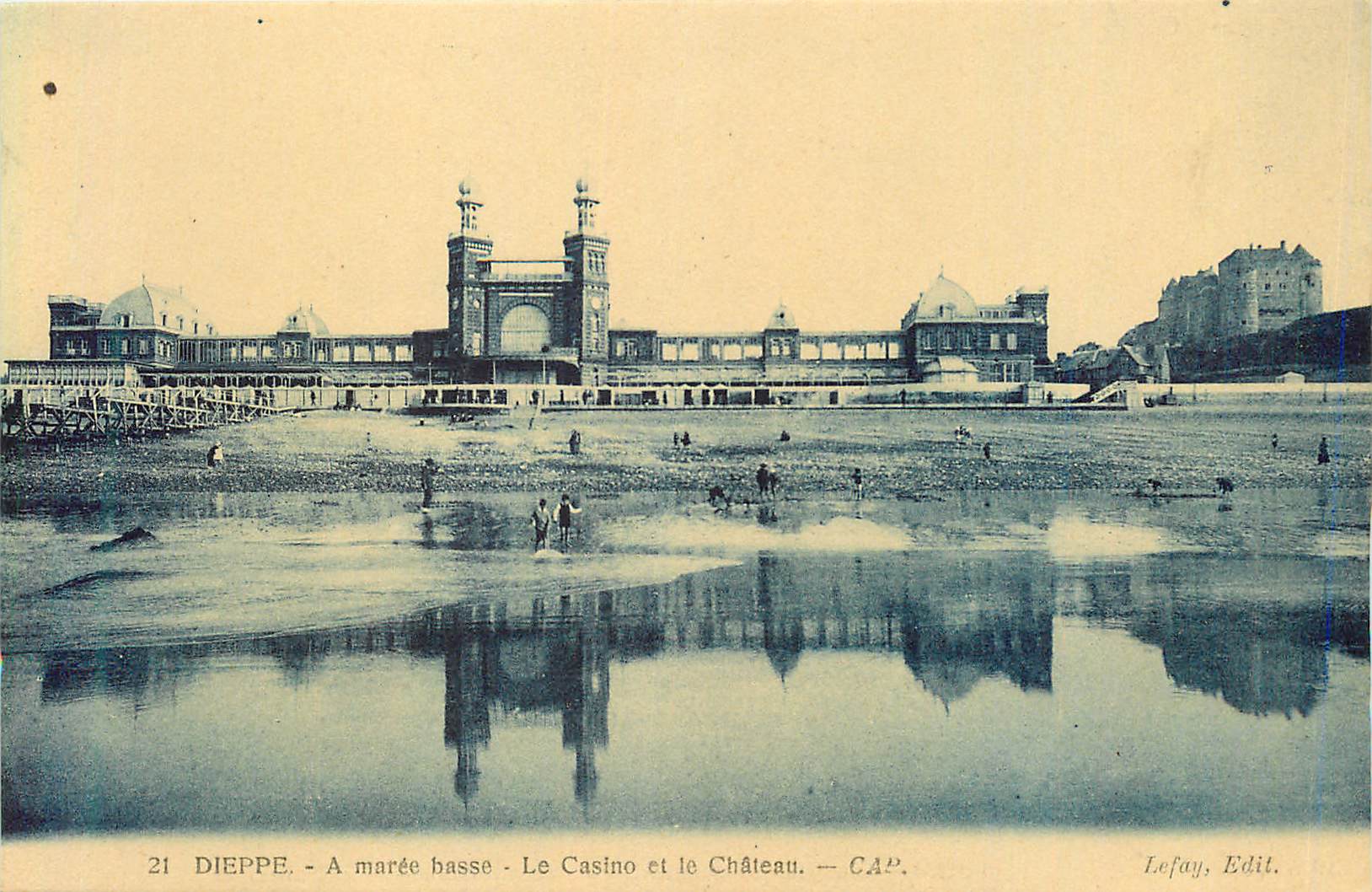 CPA Dieppe a Maree Basse le Casino et le Chateau