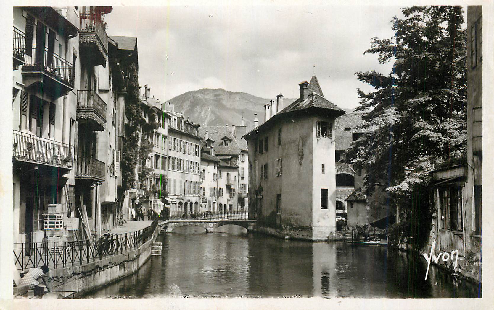 CPM Annecy (Hte Savoie) Vieux Quartier