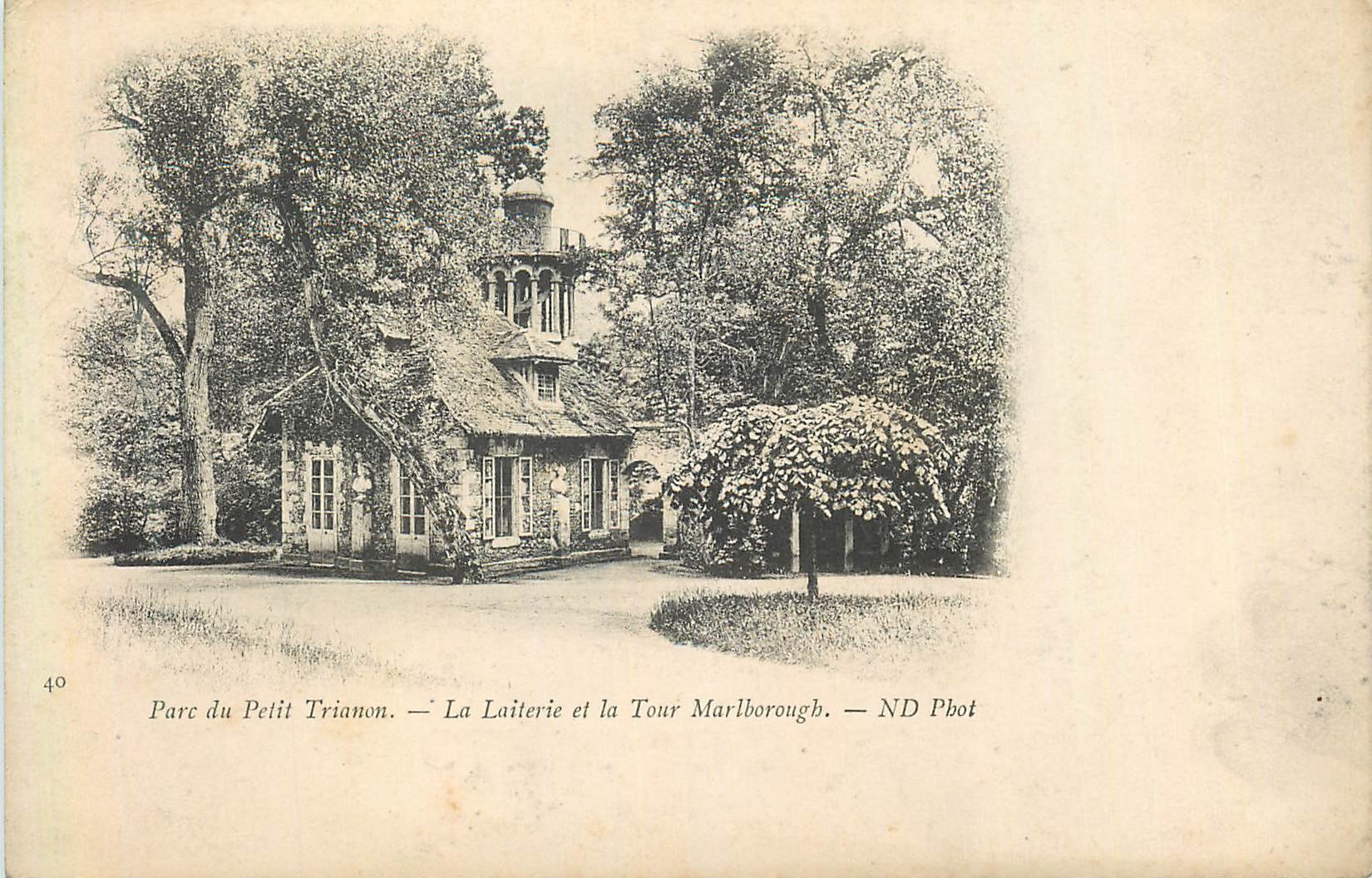 CPA Parc de Petit Trianon La Laiterie et la Tour Marlborough