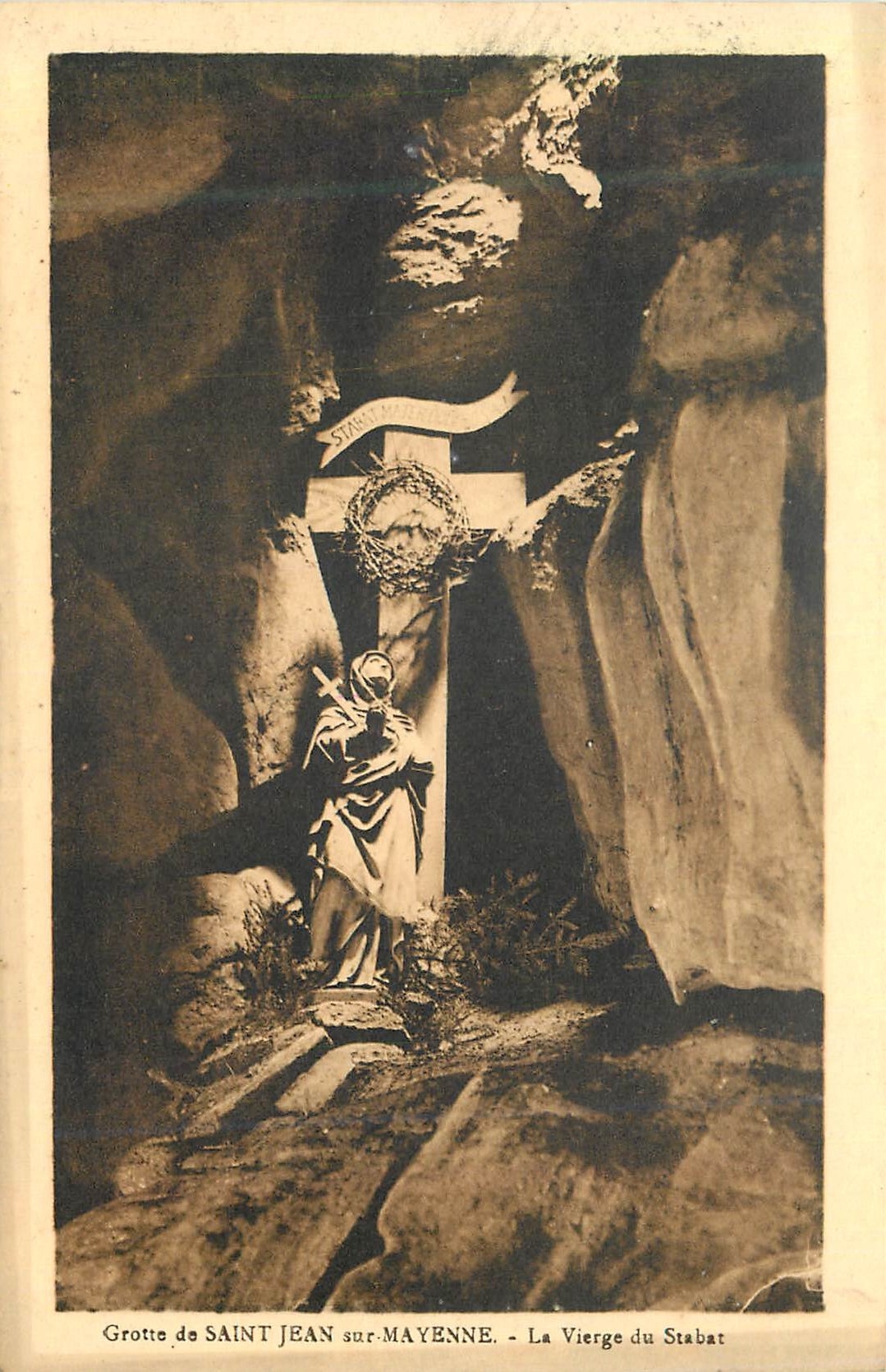 CPA Grotte de Saint Jean sur Mayenne La Vierge du Stabar