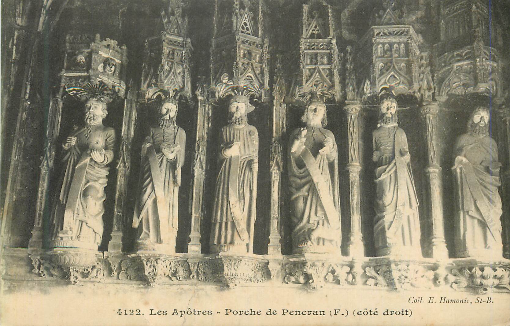 CPA Les Apotres Porche de Pencran (Cote Droit)