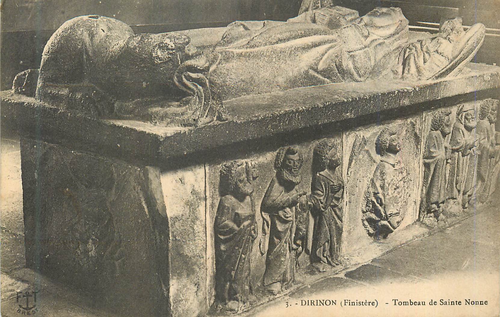 CPA Dirinon (Finistere) Tombeau de Sainte Nonne