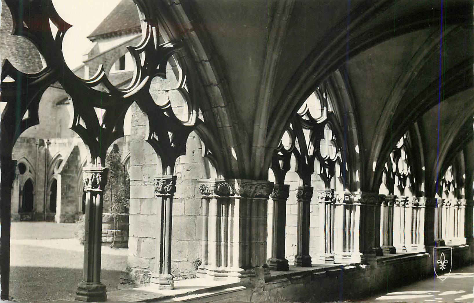 Abbaye de Noirlac — Environs de Saint-Amand-Montrond (Cher) — Editions du LYS