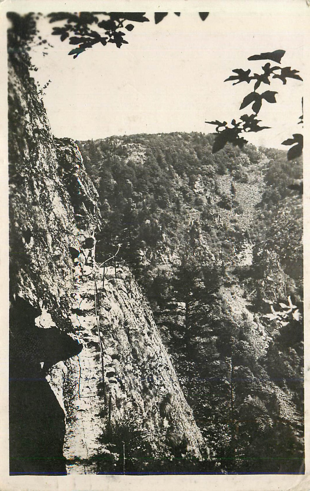 La Schlucht (Alt. 1.159 m.) — Le Sentier des Roches — Édition La Cigogne, Strasbourg