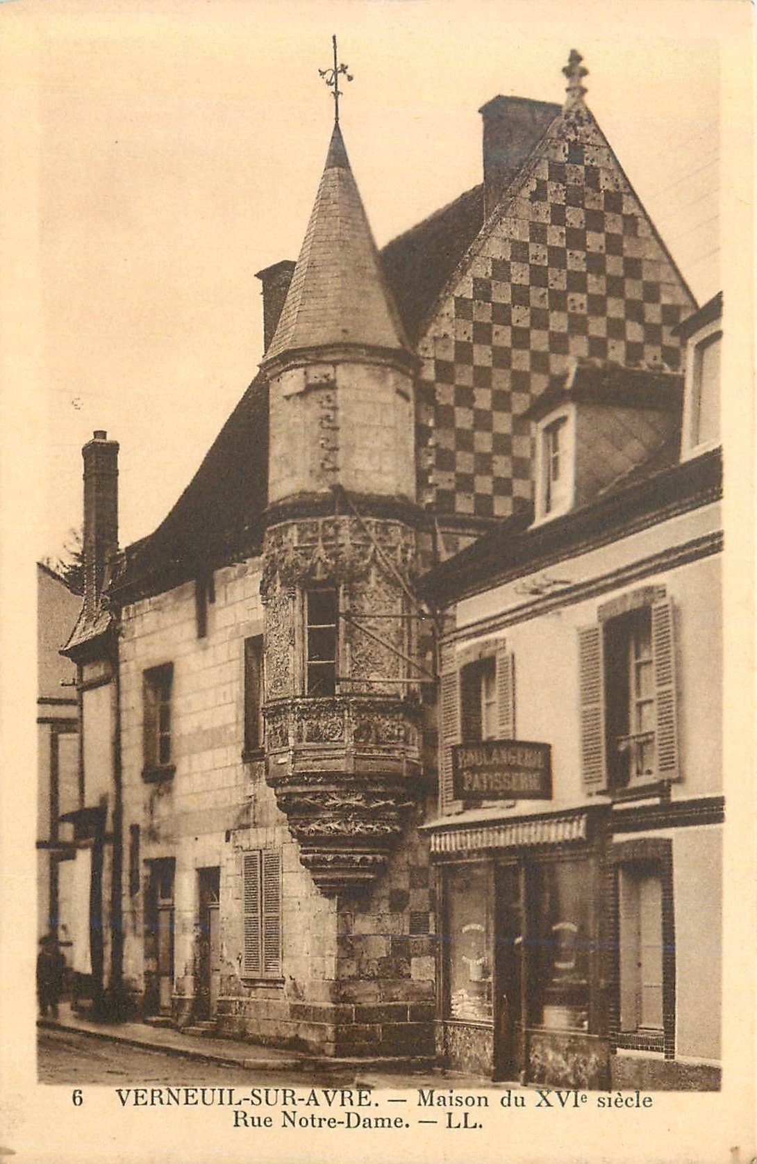 Verneuil-sur-Avre — Maison du XVIe siècle, Rue Notre-Dame — LL.