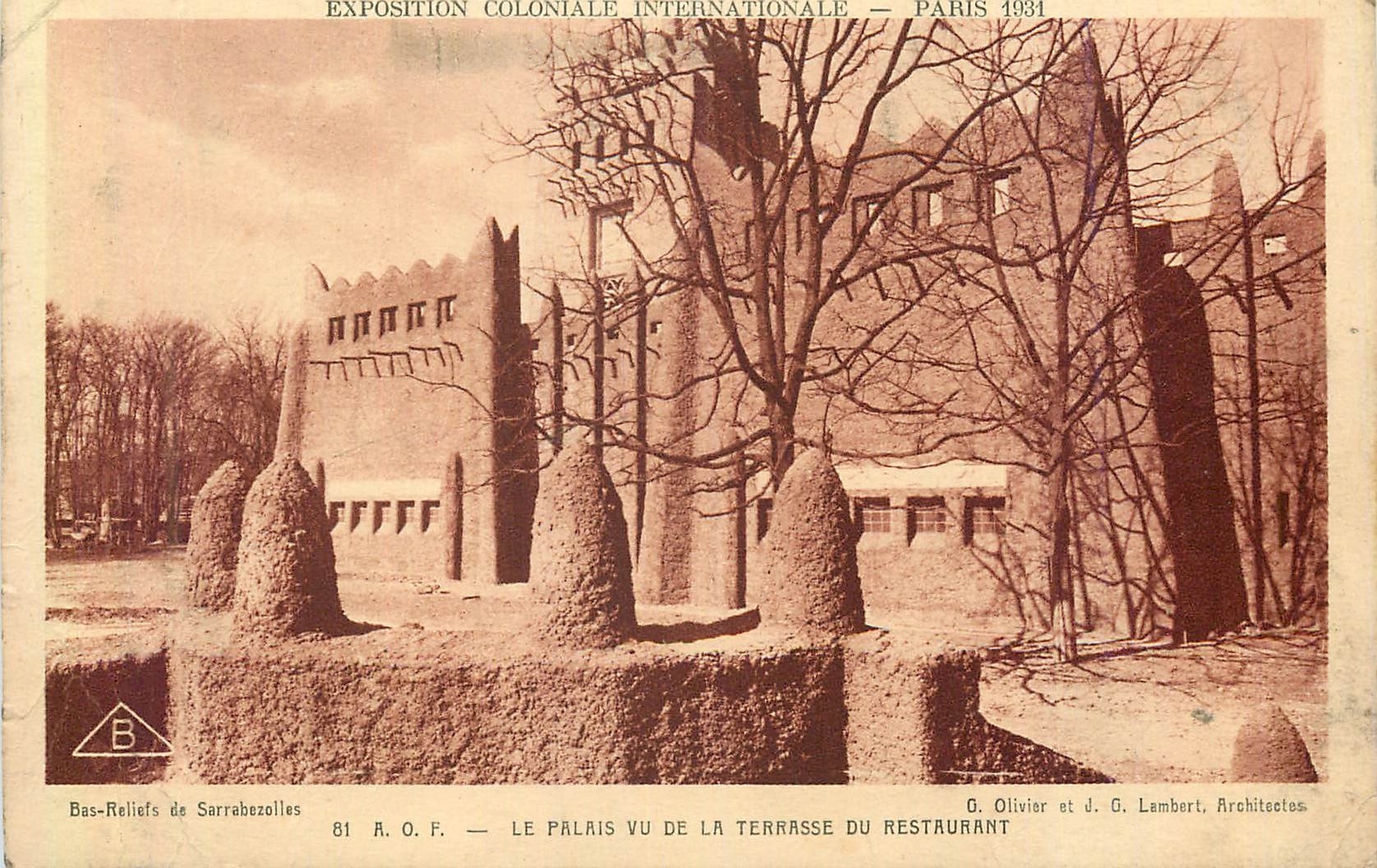 Bas-Reliefs de Sarrabezolles — Le Palais vu de la terrasse du restaurant — Exposition Coloniale Internationale Paris 1931 — G. Olivier et J. G. Lambert, Architectes