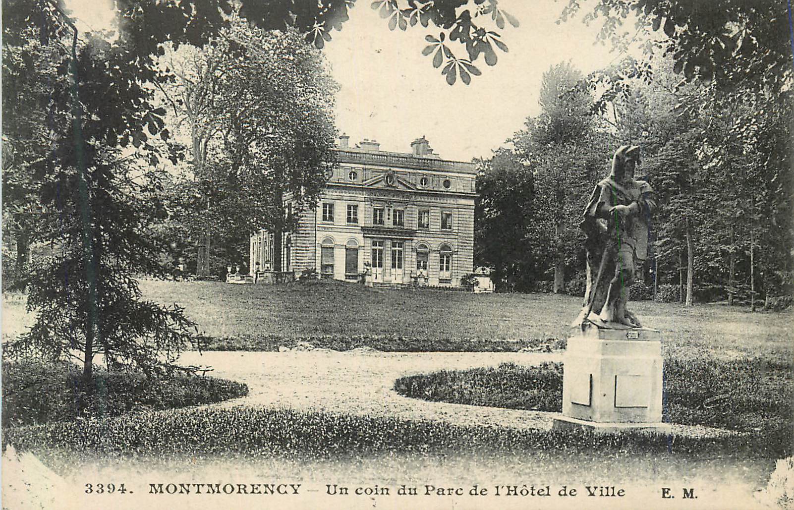 Montmorency — Un coin du Parc de l'Hôtel de Ville — E. M. n° 3394