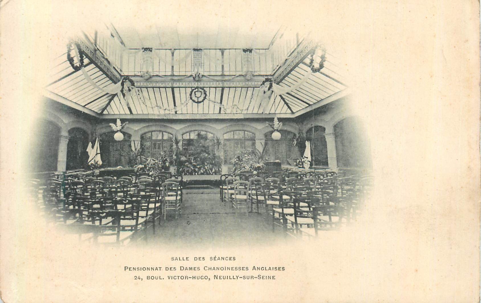 CPA Neuilly sur Seine Boul Victor Hugo Salle des Seances Pensionnat des Dames Chanoinesses Anglaises