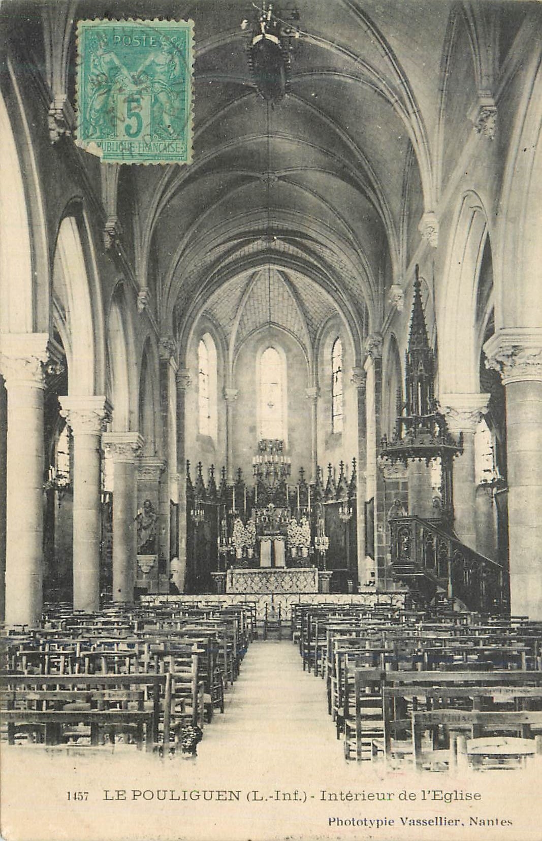 CPA le Pouliguen (L Inf) Interieur de l'Eglise