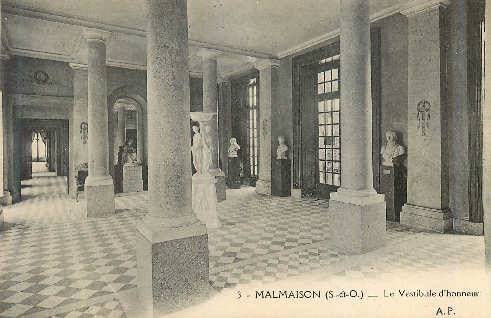 CPA Malmaison (S et O) le Vestibule d'Honneur 