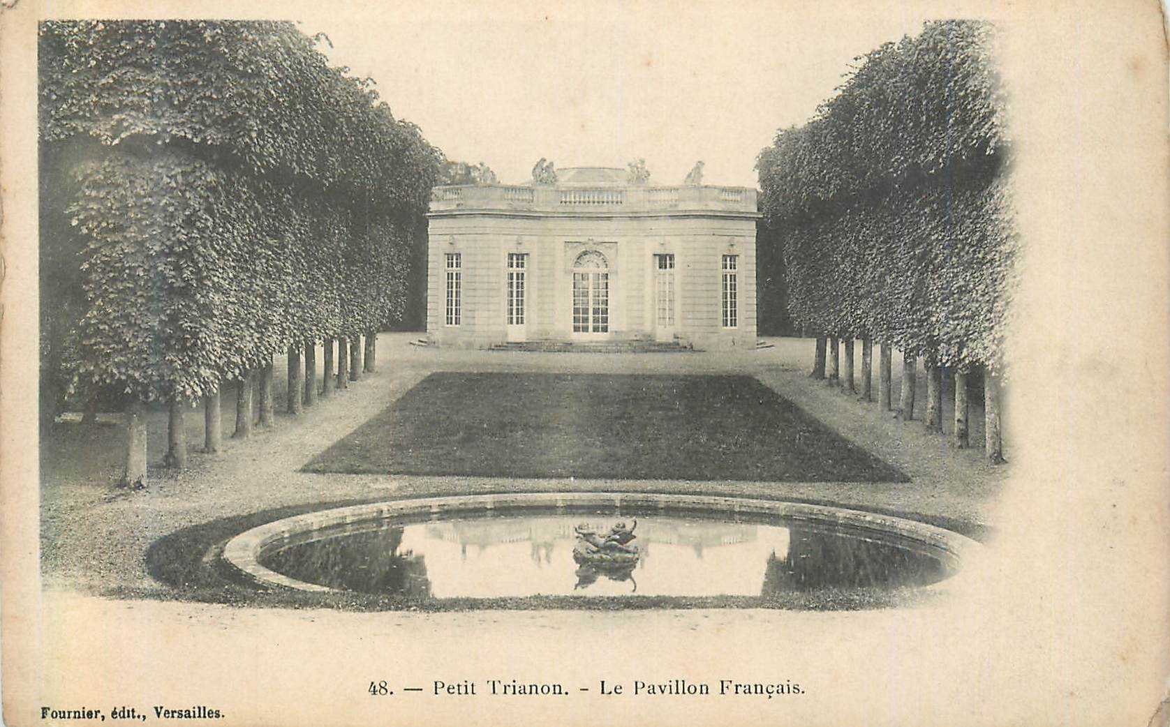 CPA Petit Trianon le Pavillon Français Versailles