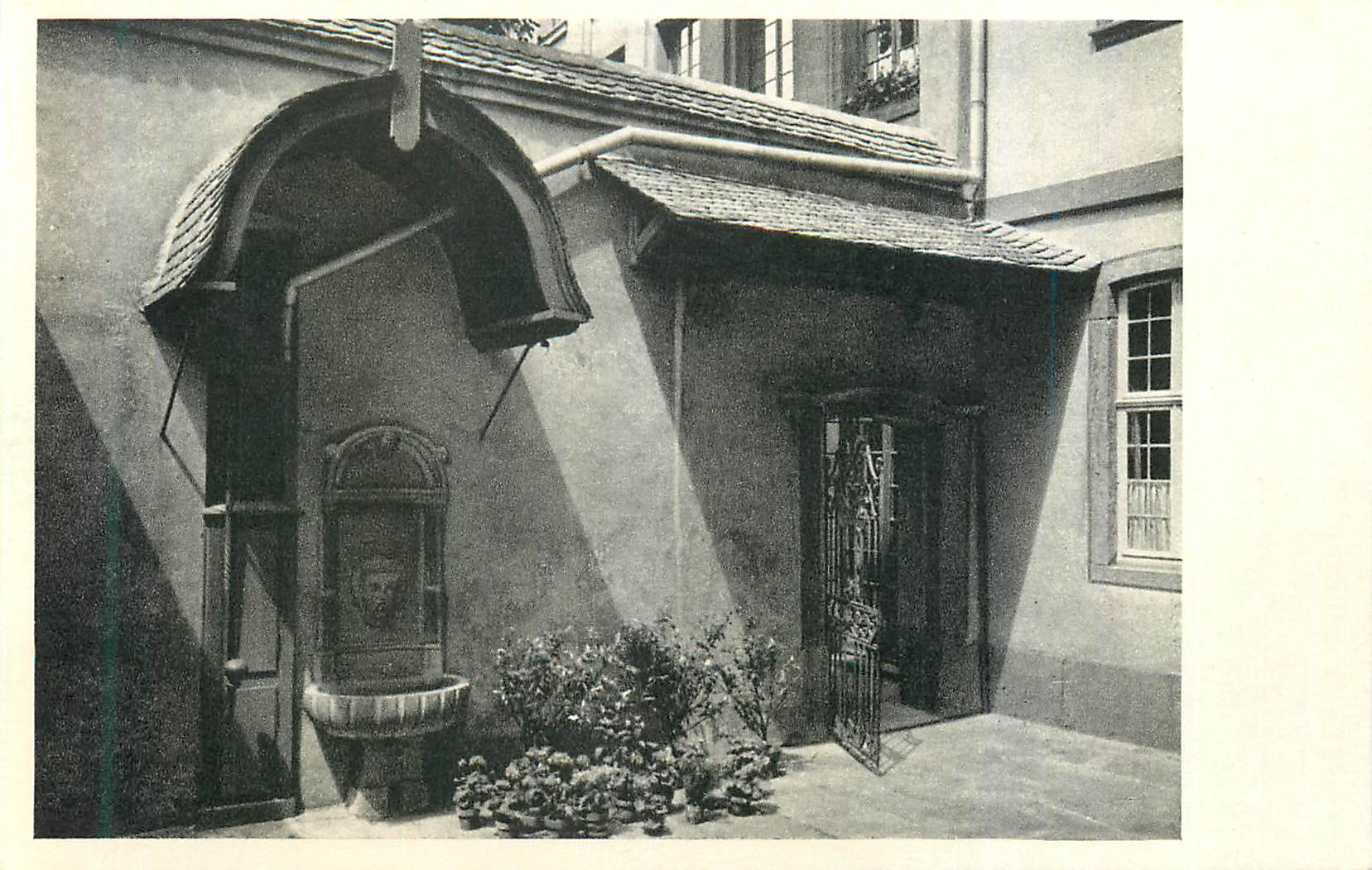 CPA Goethehaus Frankfurt am Main Hoichen mit Brunnen